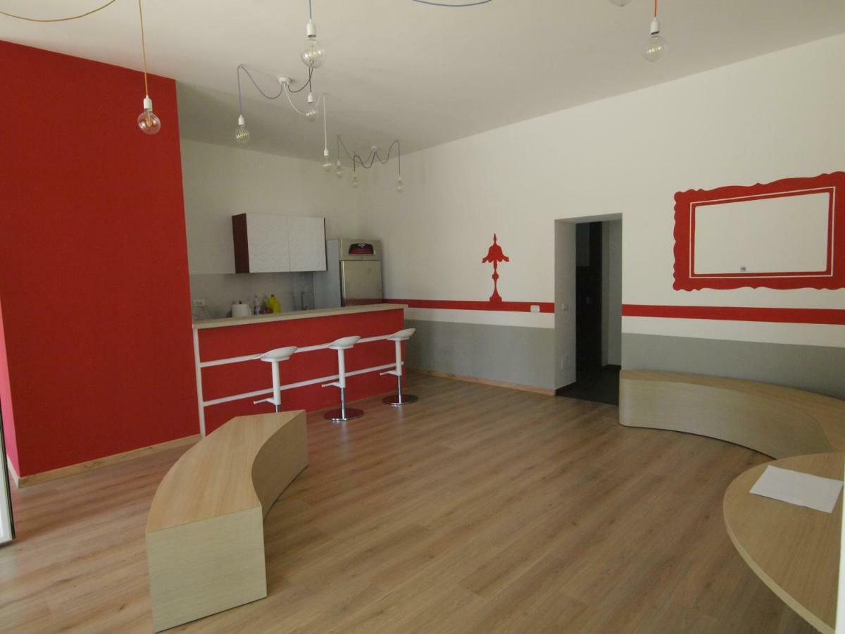 Happy Hostel For Young Polignano a Mare Esterno foto